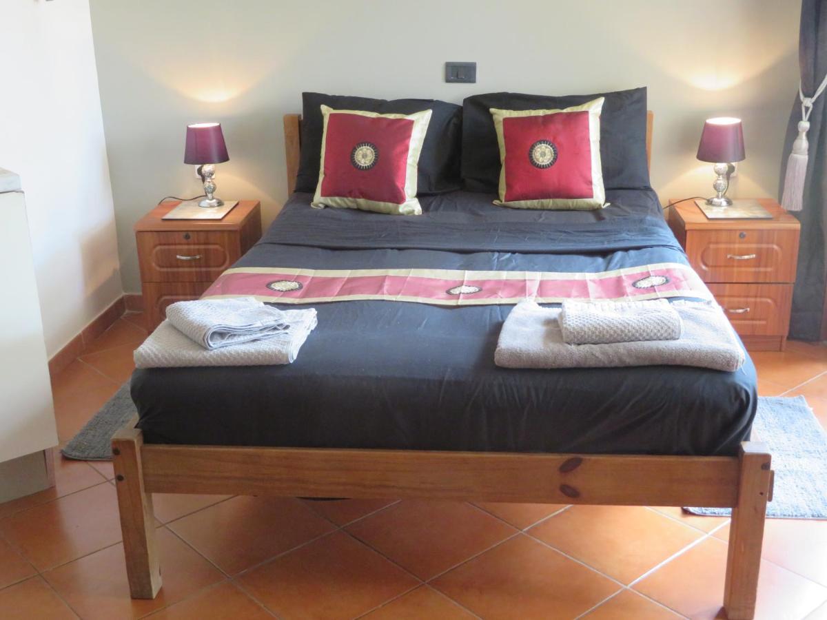 Adults Only Beachfront 1 Bed Studio Apartment In Porto Antigo 2 Santa Maria Sal With Pool Free Wifi & Aircon Ideal Long Stays ภายนอก รูปภาพ